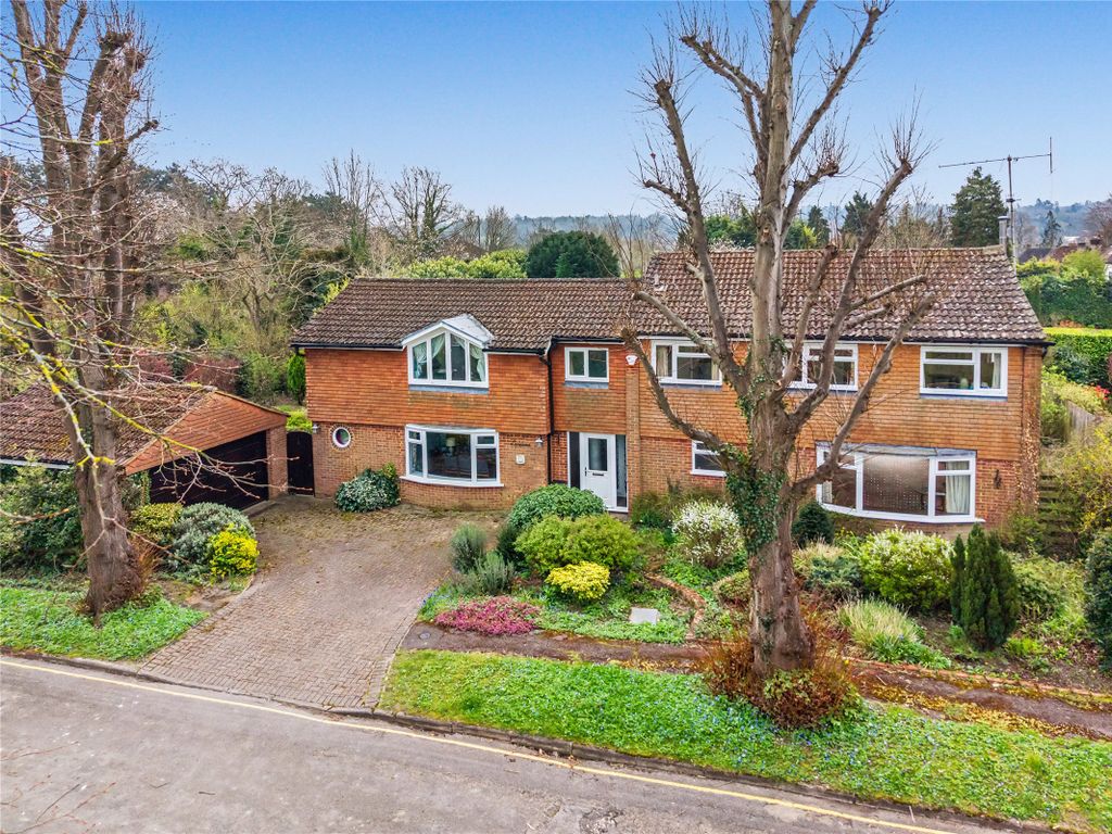 5 bed detached house for saleChichester Road, Dorking, Surrey RH4