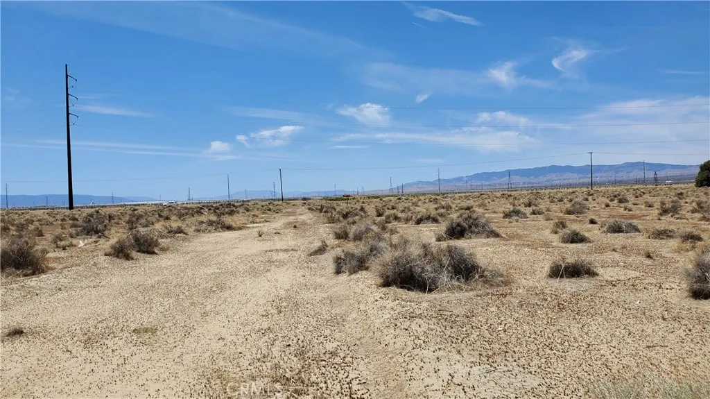 Dinkey Ave, Rosamond, CA 93560 photo 4