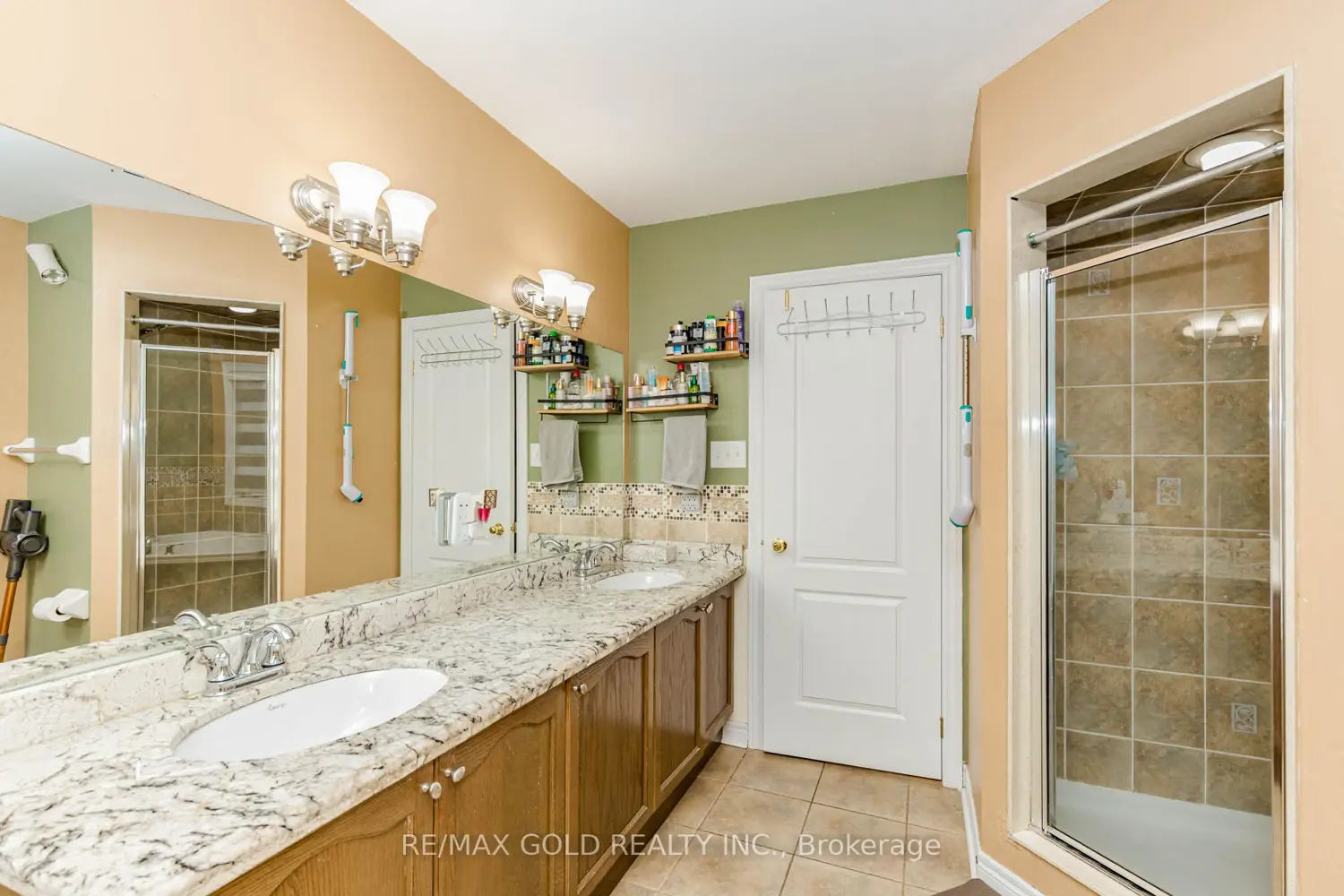 Additional image 16 of 548 Fernforest Drive