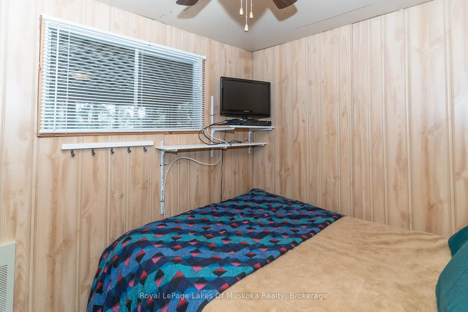 1082 Lakeshore Drive photo 4