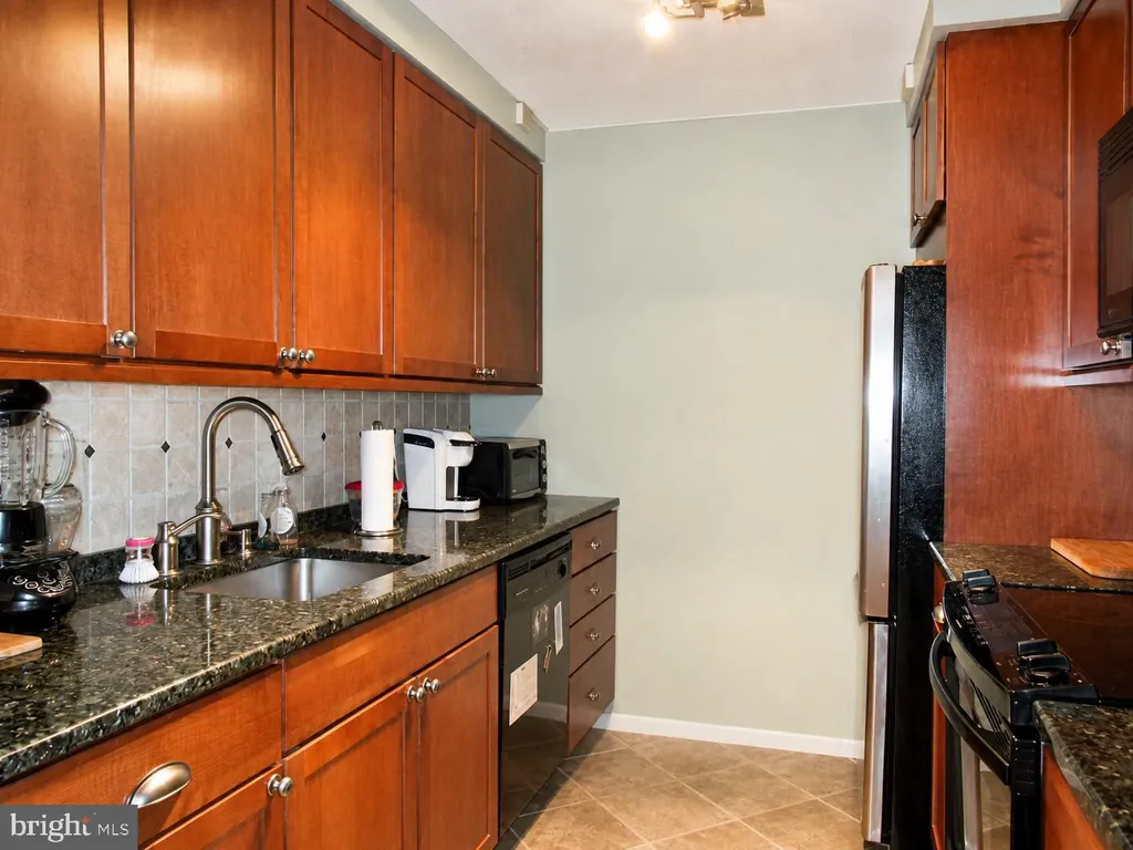 Additional image 4 of 1420 Locust Street Unit 23E, Philadelphia, PA 19102