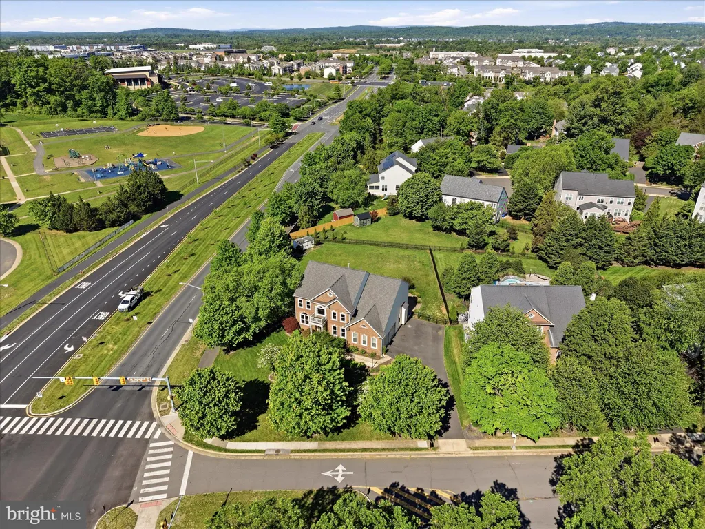 Additional image 71 of 301 Shiloh Place SE, Leesburg, VA 20175