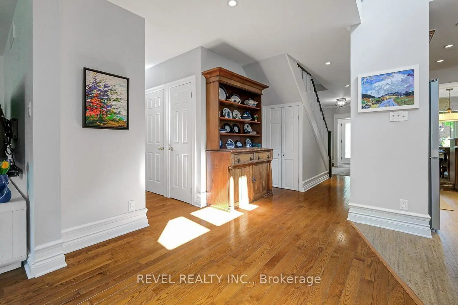 381 Third Avenue photo 3