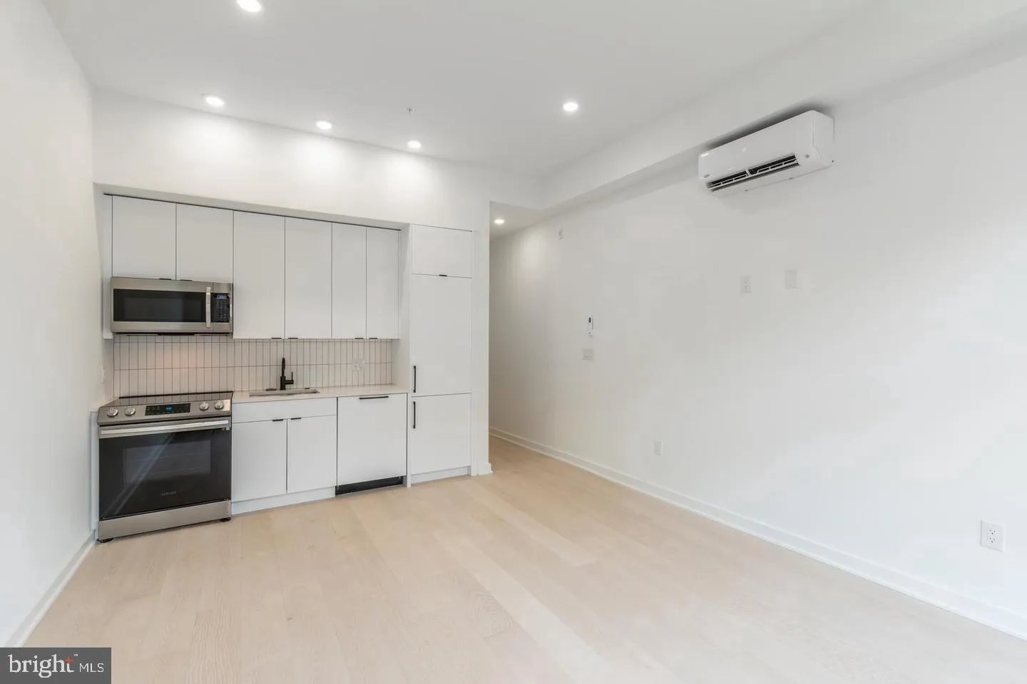 Additional image 16 of 2414 Frankford Avenue Unit 5, Philadelphia, PA 19125