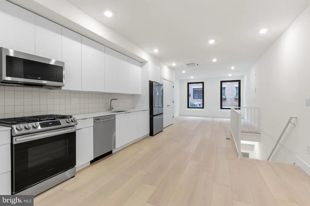 Additional image 4 of 2007 Cambridge Street Unit 2, Philadelphia, PA 19130