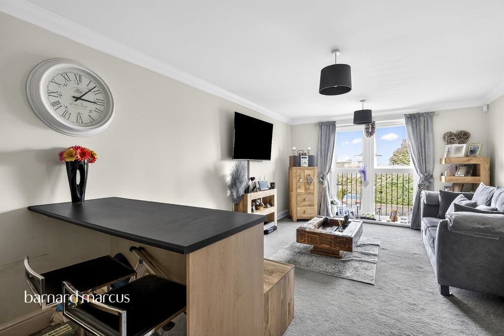 Additional image 3 of 2 bed flat for saleKingston Road, Epsom KT19