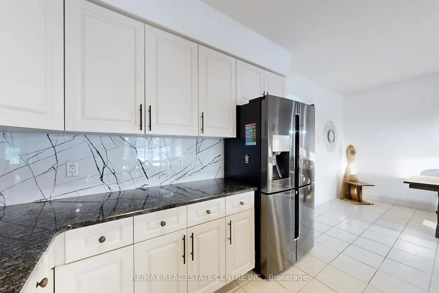 39 Kay Crescent 3 photo 3