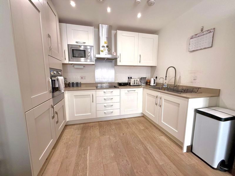 Additional image 10 of 2 bed flat for saleEly House, Dunstable LU6