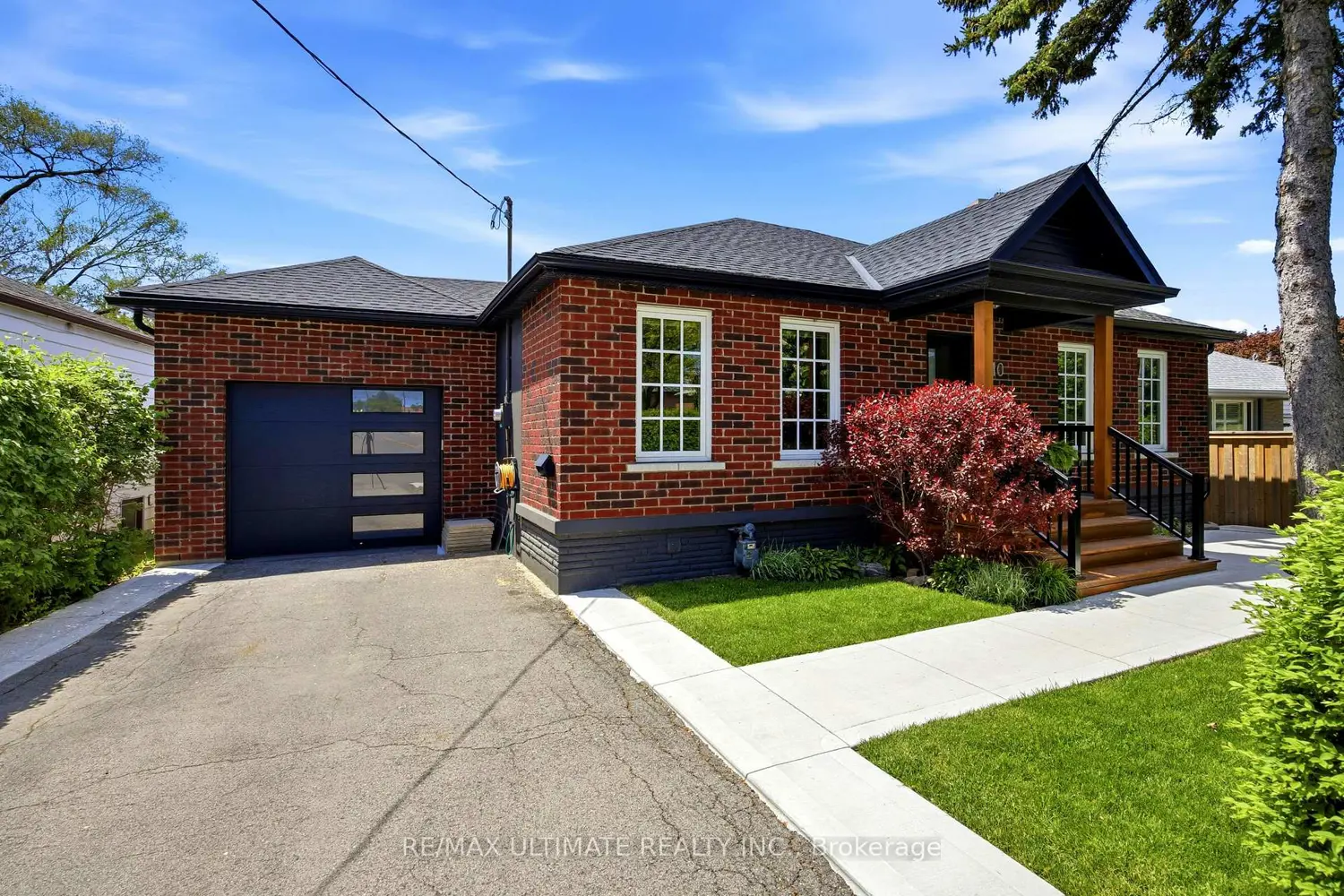 10 Dana Avenue