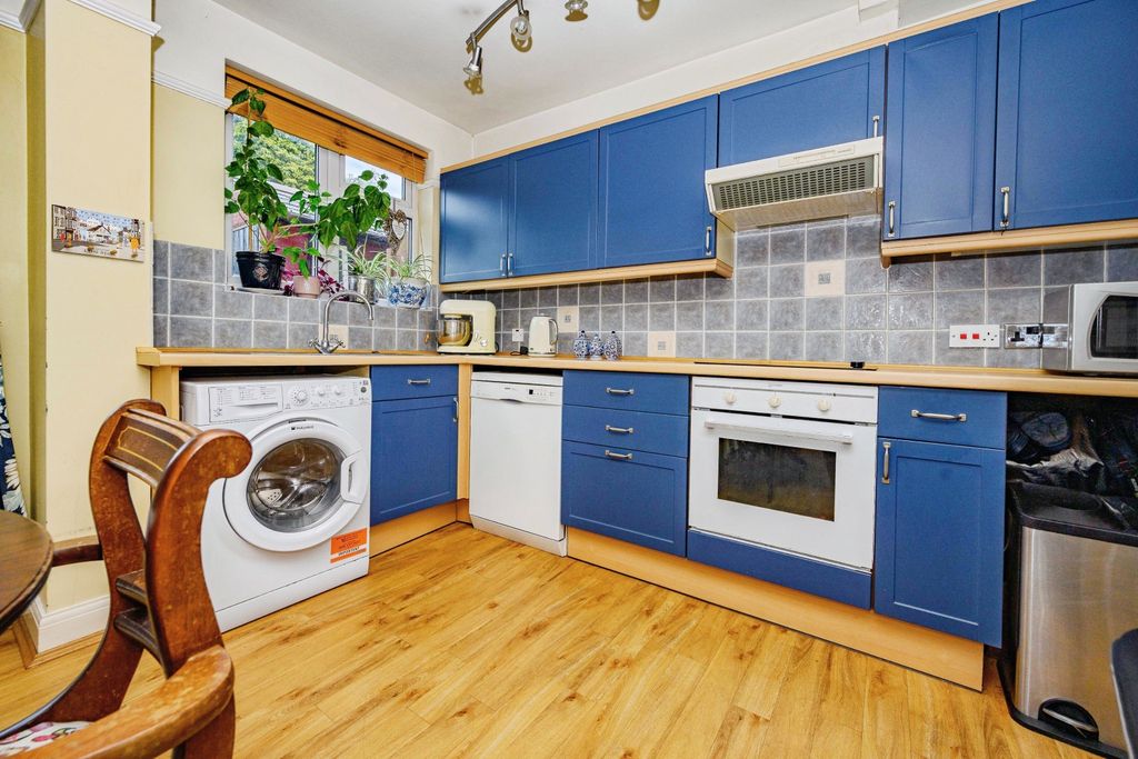 Additional image 4 of 3 bed terraced house for saleAllenby Avenue, Dunstable LU5