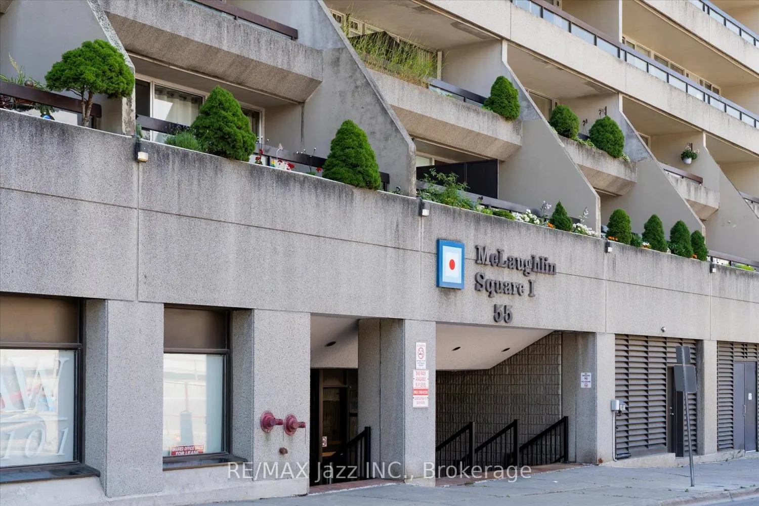 55 William Street 511 photo 2