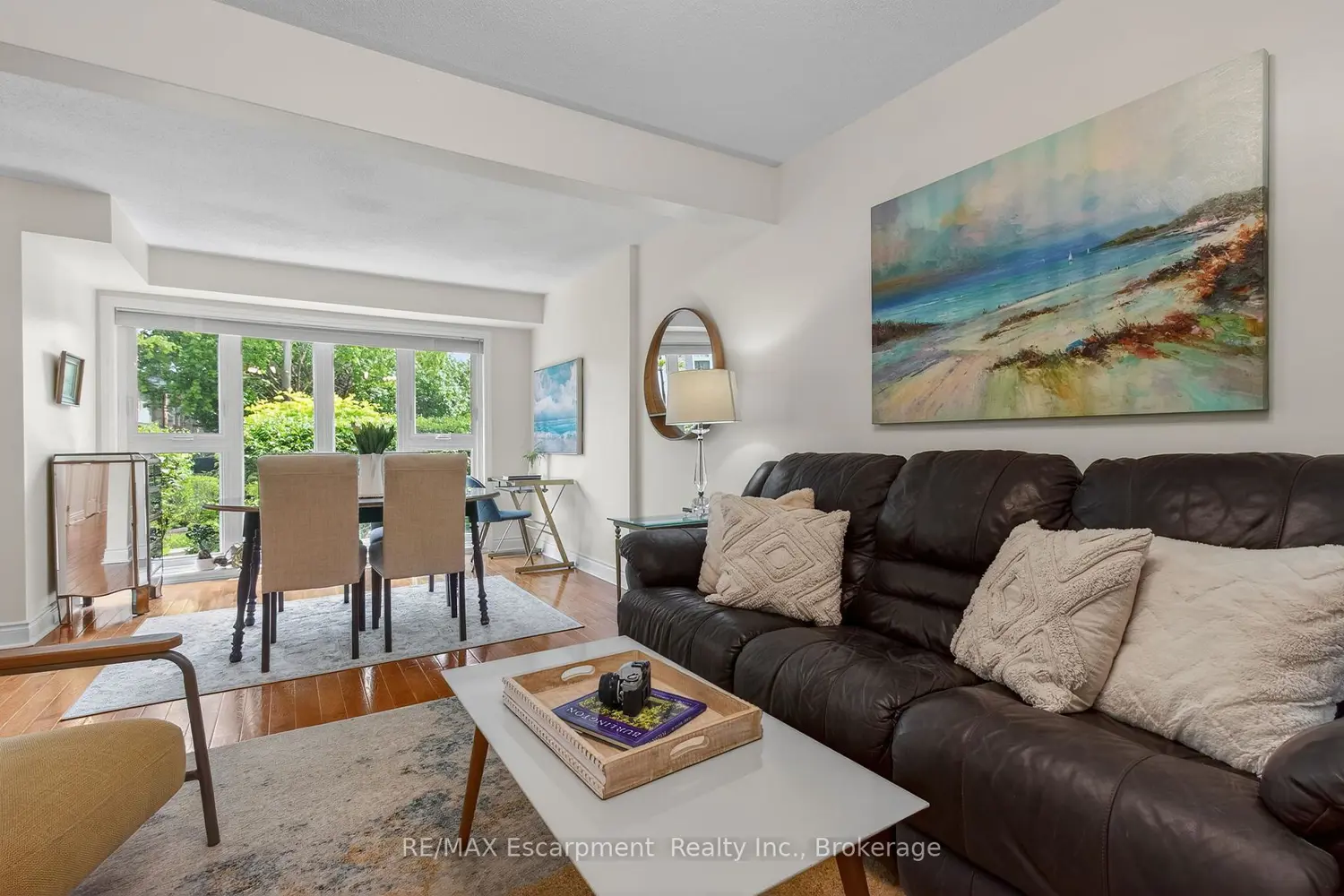 823 Hyde Road photo 4