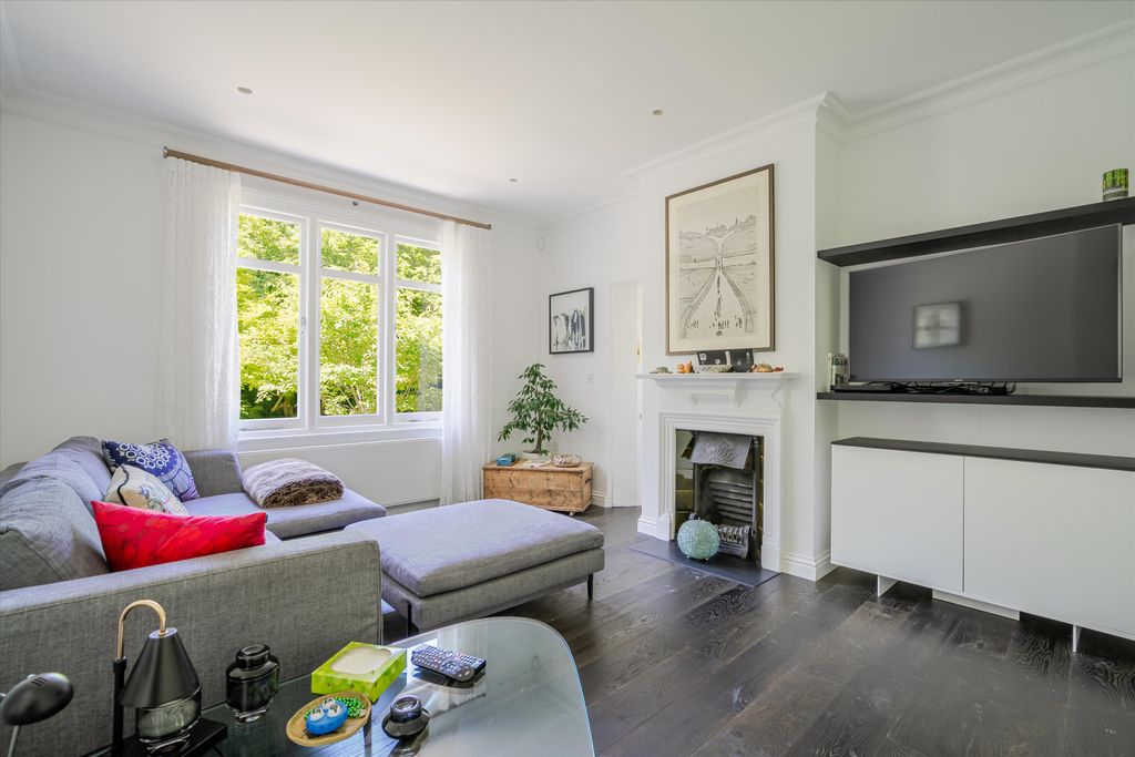 Additional image 8 of 5 bed detached house for saleCoopers Hill Lane, Englefield Green, Egham, Surrey TW20