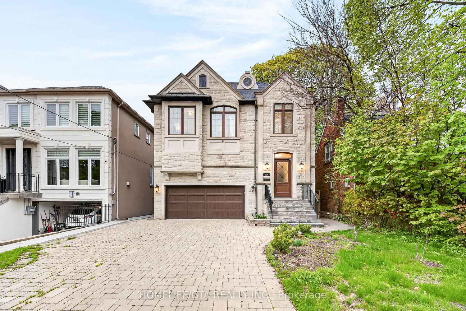 674 Bedford Park Avenue