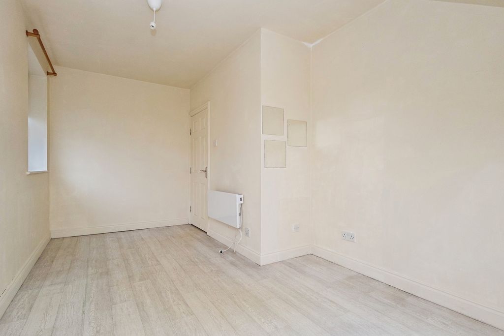 Additional image 15 of 2 bed flat for saleAcres Lane, Stalybridge, Greater Manchester SK15