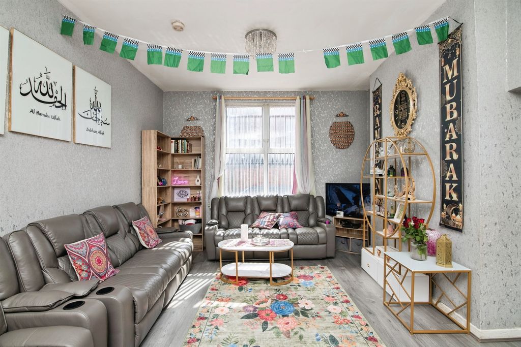 Additional image 2 of 5 bed semi-detached house for saleDixons Green Road, Dudley DY2