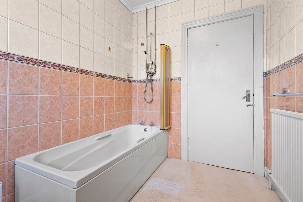 Additional image 16 of 2 bed detached bungalow for saleLondon Road, Kilmarnock KA3