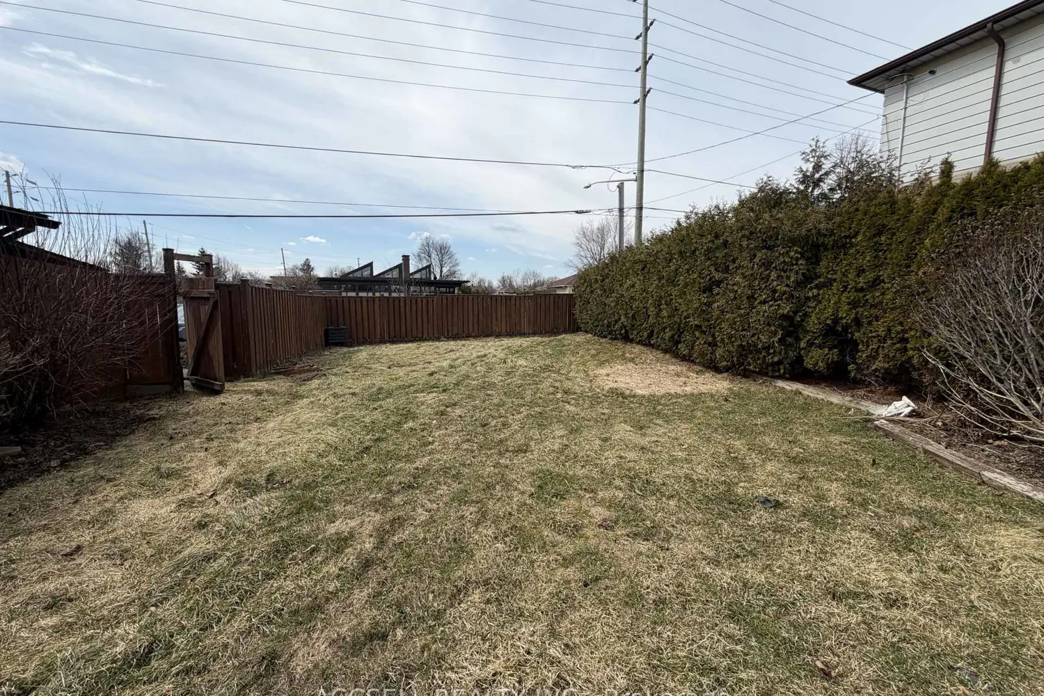 135 Mountainview Road photo 3
