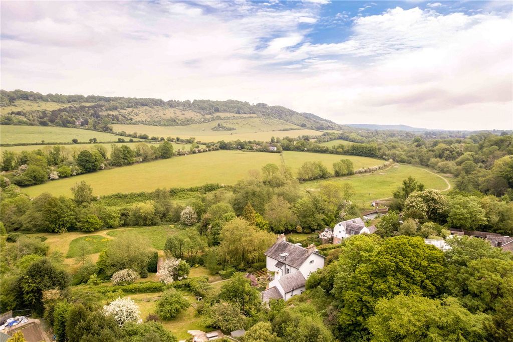 Additional image 2 of 7 bed detached house for saleReigate Road, Pixham, Dorking, Surrey RH4