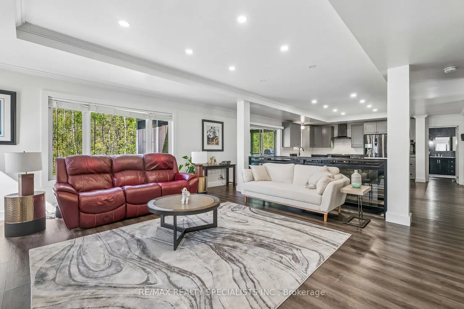 2531 Baguley Road photo 5