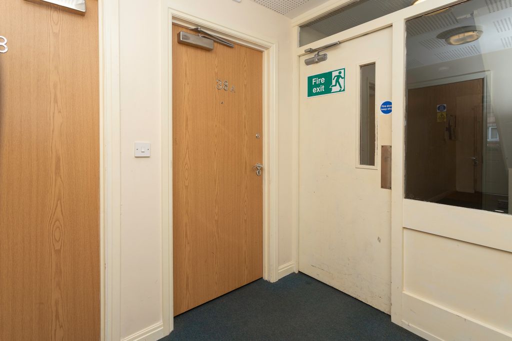 Additional image 17 of 2 bed flat for saleBlackthorn Drive, Huddersfield HD3
