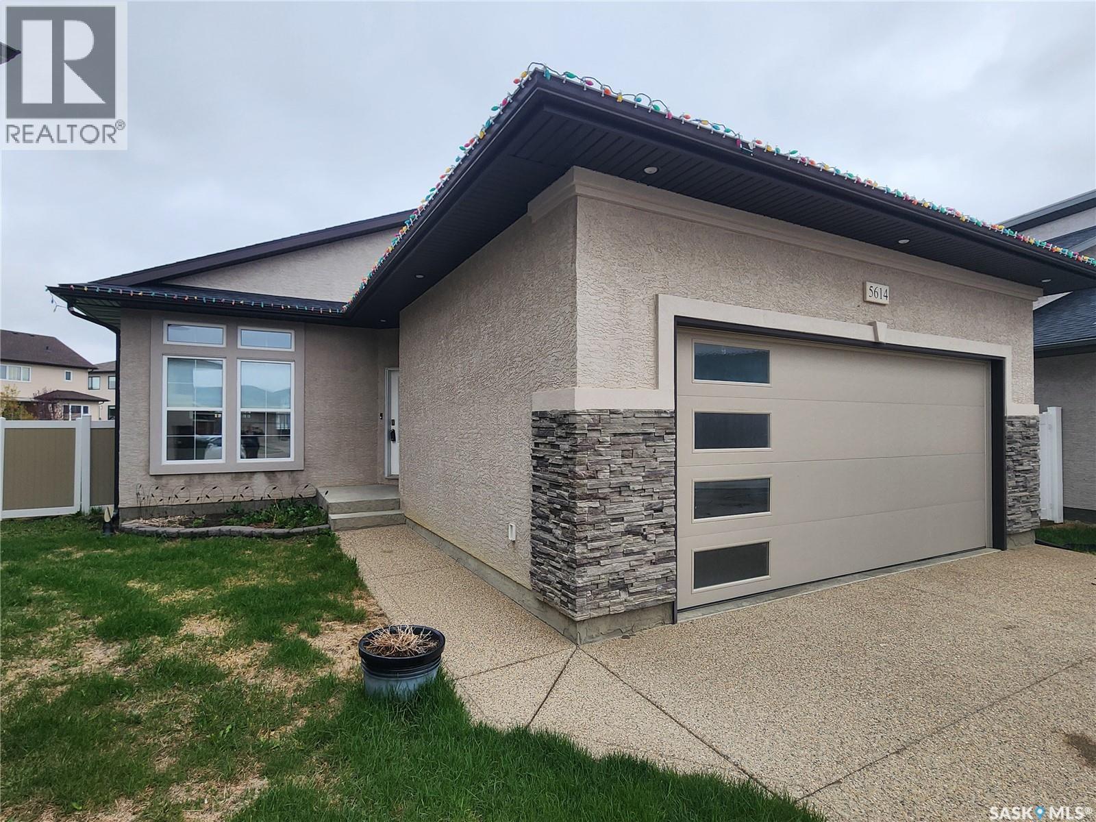5614 Beacon PLACE