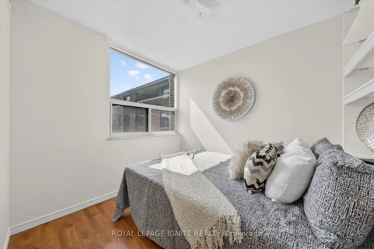 Additional image 14 of 4064 Lawrence Avenue 602