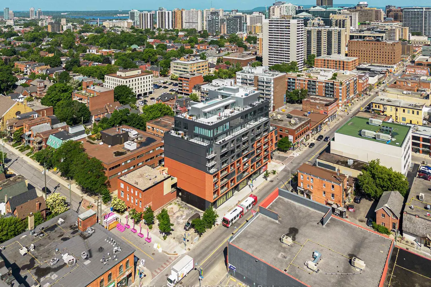 Additional image 20 of 10 James Street 405