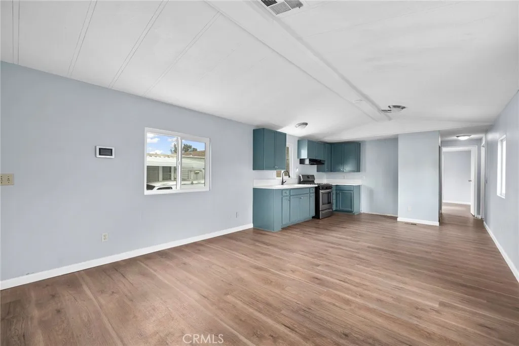 350 E San Jacinto Ave Unit 36, Perris, CA 92571 photo 5