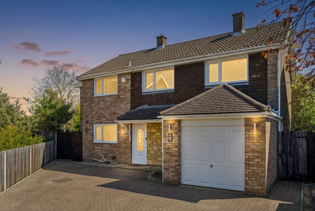 Additional image 35 of 5 bed detached house for saleCoombe Drive, Dunstable LU6