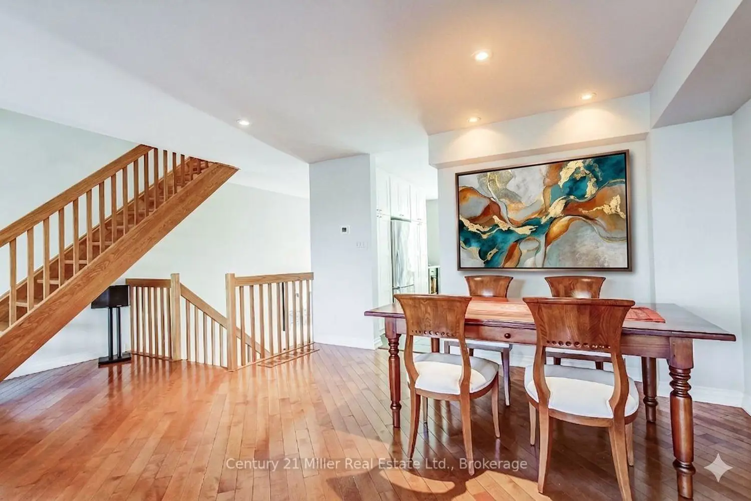 1120 Queens Avenue 9 photo 2