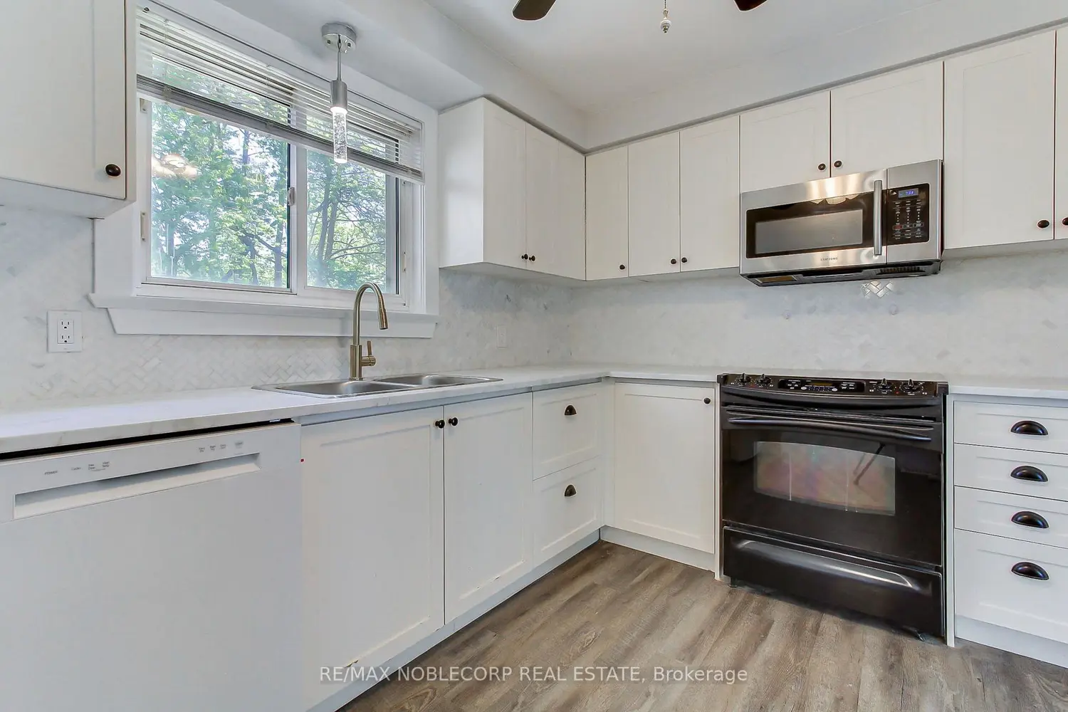 Additional image 10 of 17 Larkdale Crescent