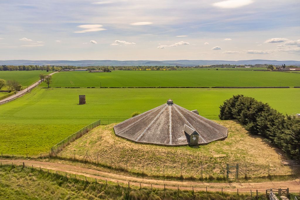 Additional image 2 of Property for saleThe Heugh Water Tank, The Heugh, North Berwick, East Lothian EH39