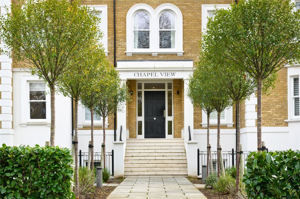 Additional image 2 of 2 bed flat for saleChurch Road, East Molesey, Surrey KT8