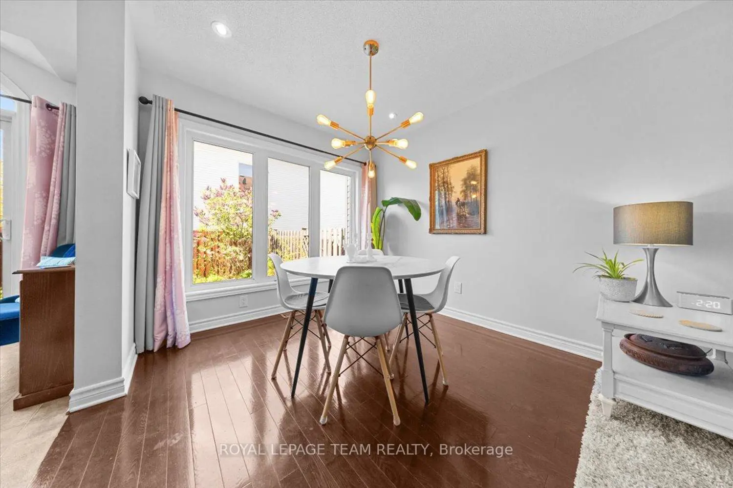 345 Forestbrook Street photo 5