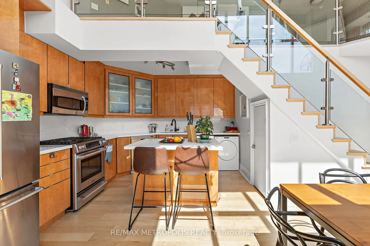 Additional image 6 of 437 Roncesvalles Avenue 438