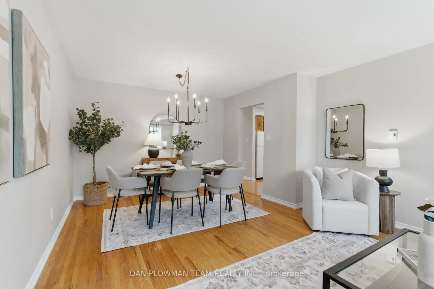 808 Central Park Boulevard photo 4