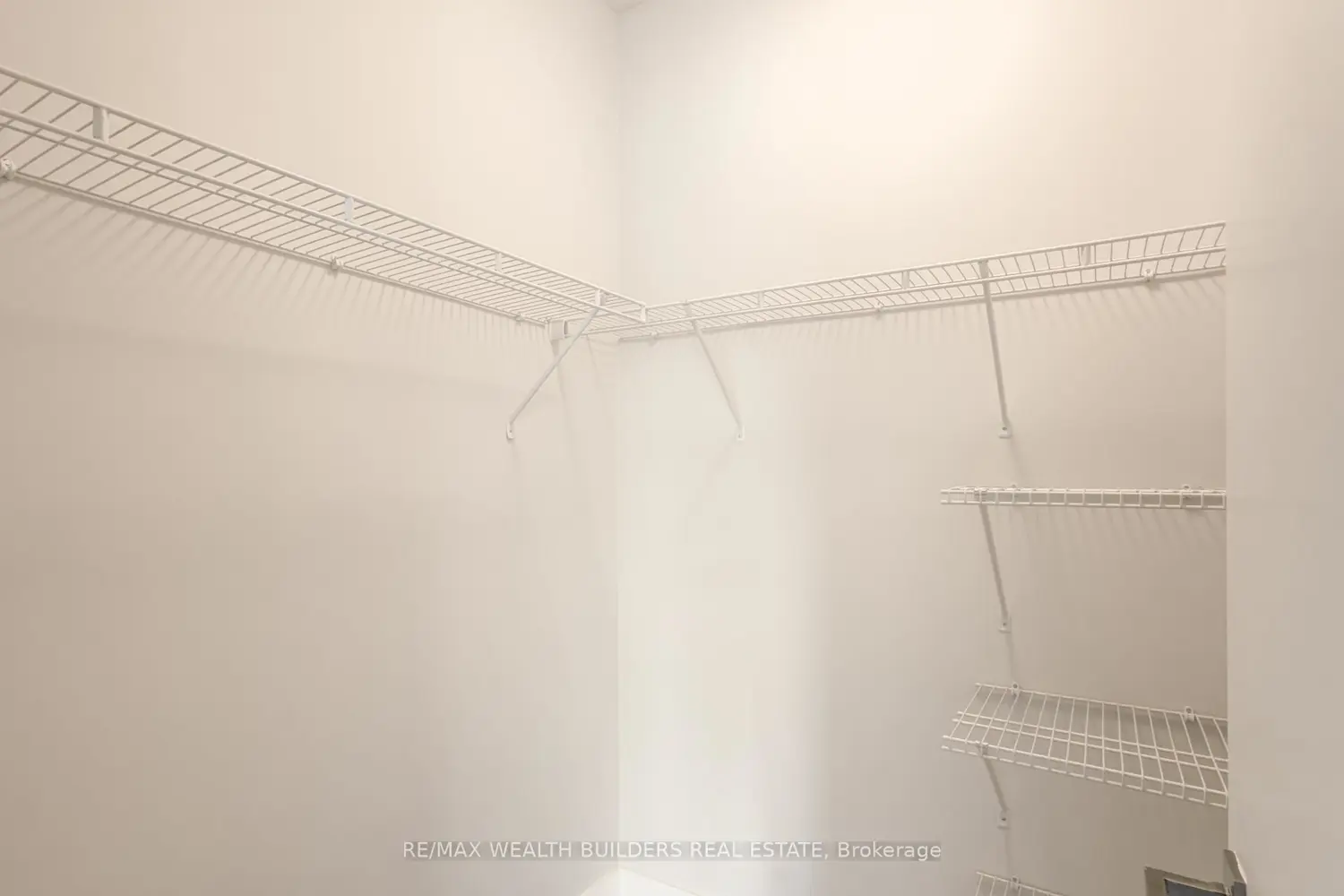 Additional image 7 of 111 St Clair Avenue 328