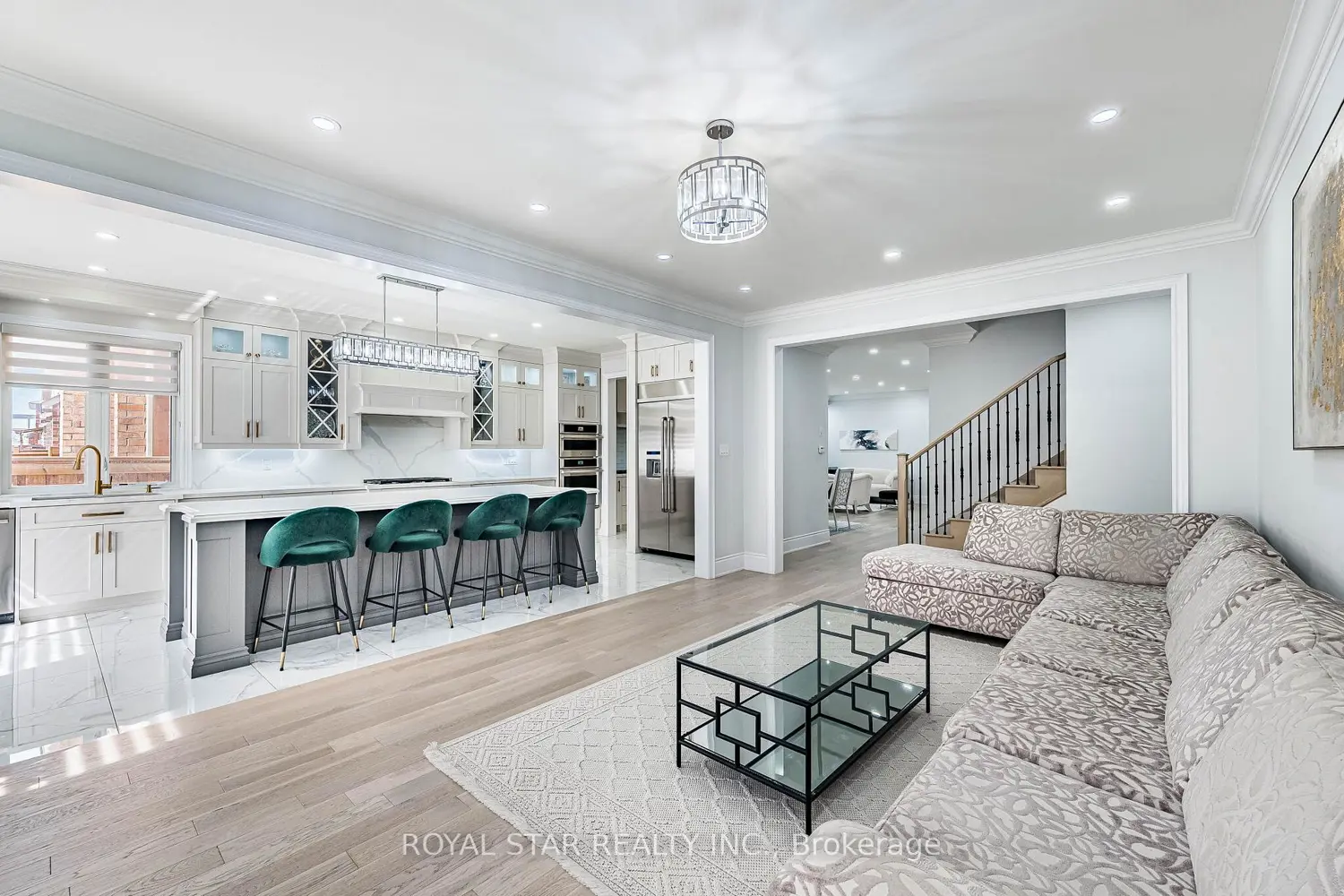 Additional image 8 of 114 Folgate Crescent