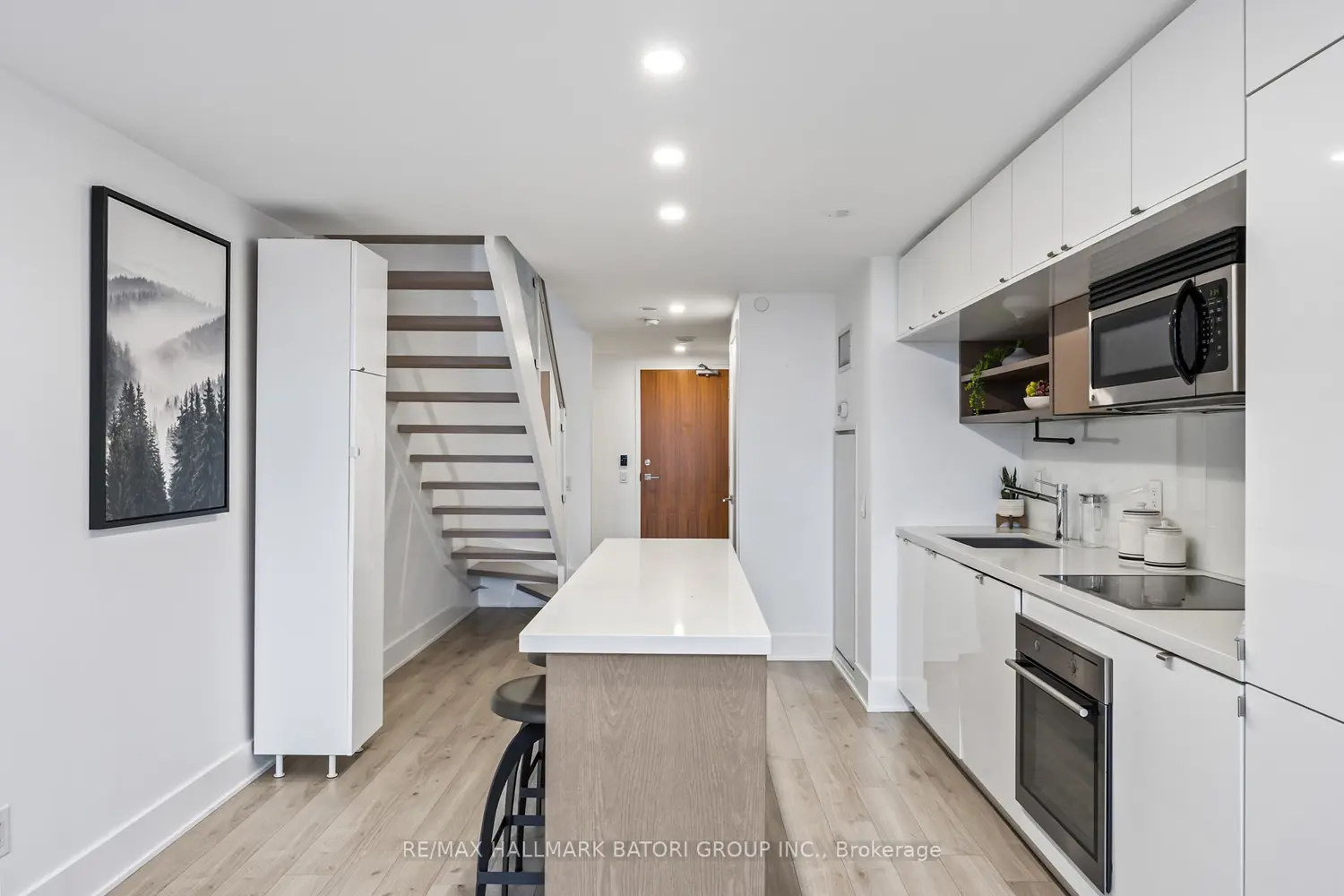 Additional image 5 of 111 St Clair Avenue 919