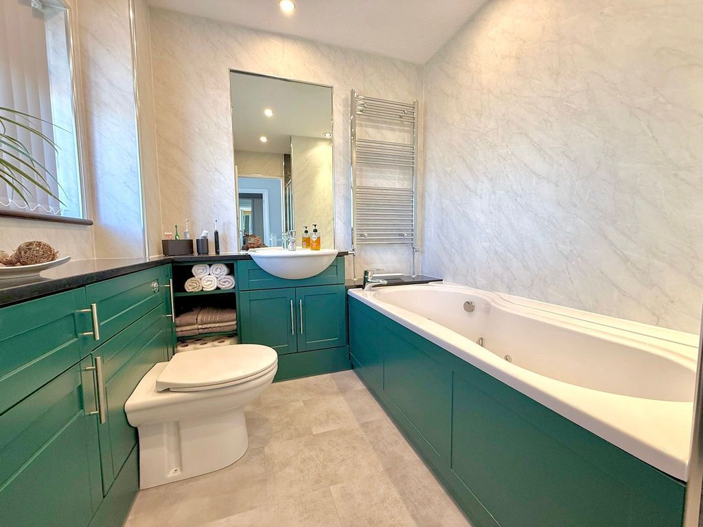 Additional image 16 of 6 bed detached house for saleLowther Road, Dunstable LU6