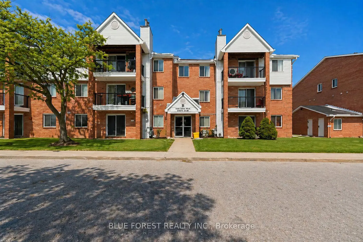 Additional image 20 of 1096 Jalna Boulevard 41