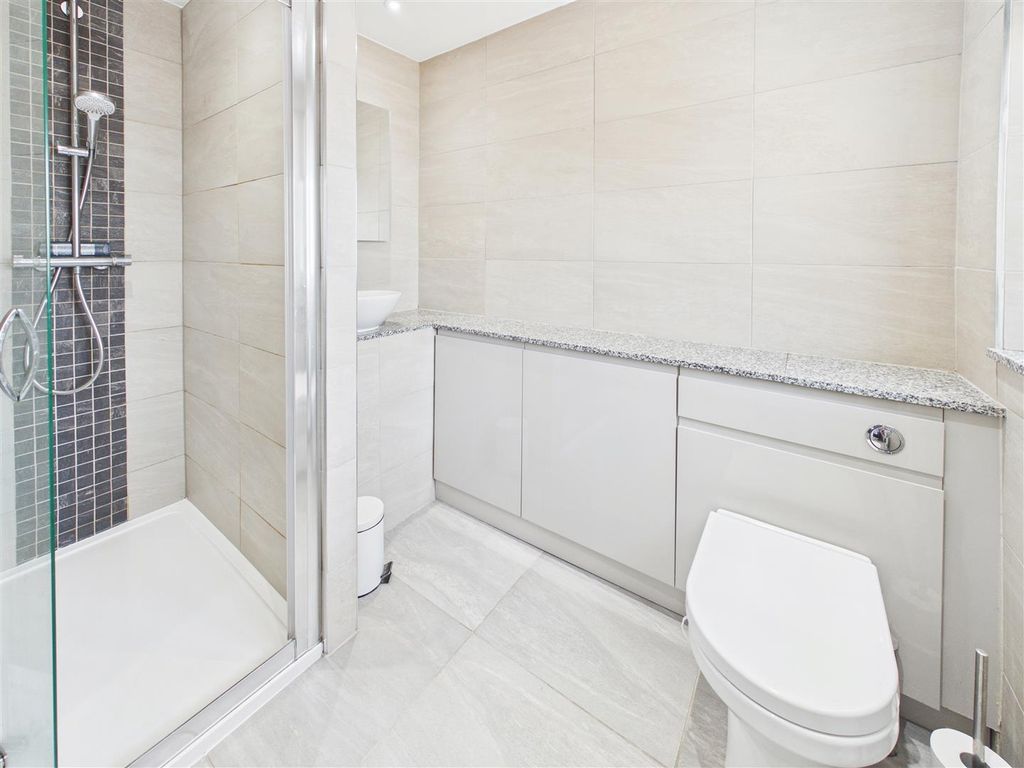 Additional image 32 of 3 bed property for saleHilltop Road, Dronfield S18