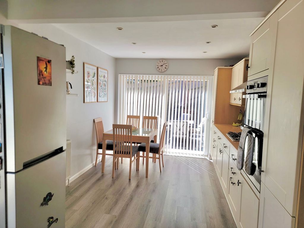 Additional image 6 of 6 bed detached house for saleLowther Road, Dunstable LU6