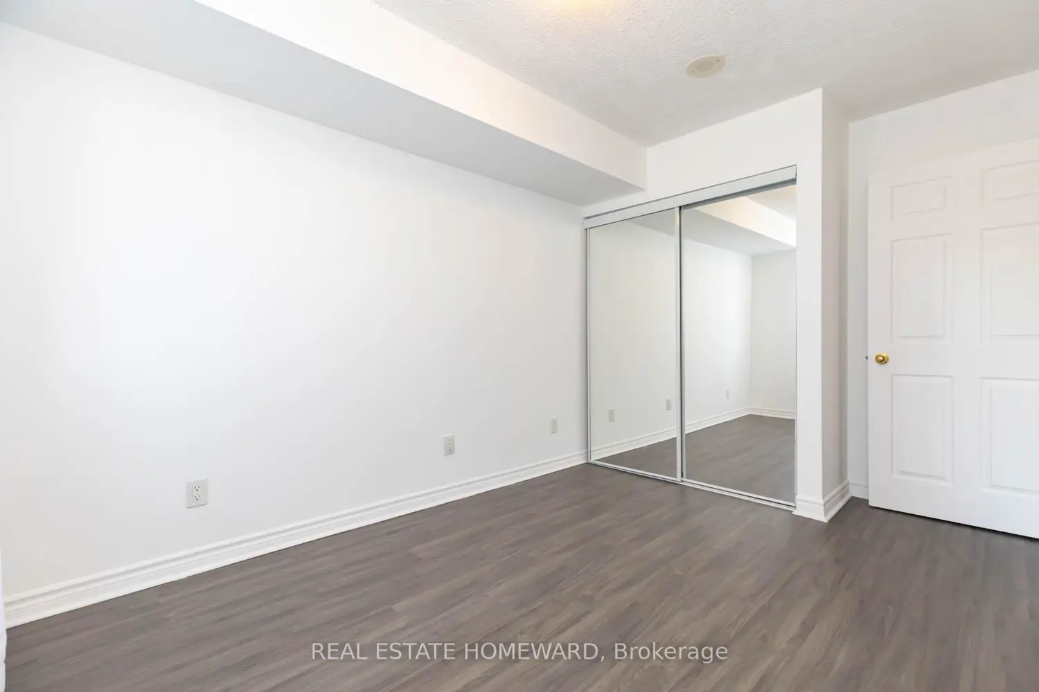 Additional image 14 of 1730 Eglinton Avenue 201