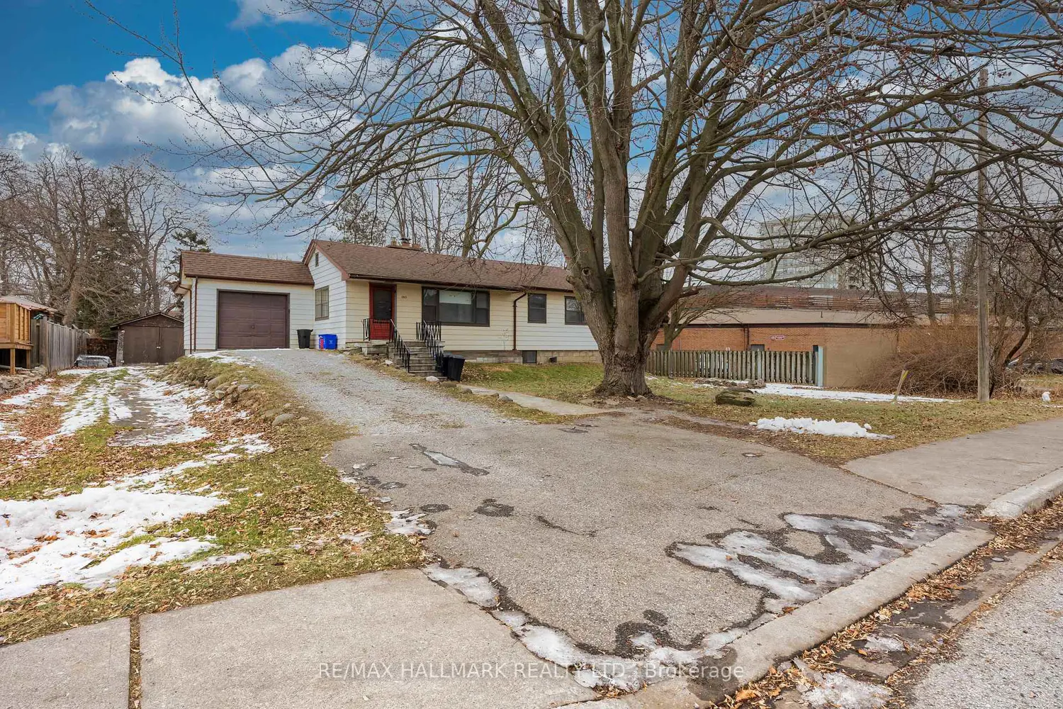 Additional image 2 of 1911 Glenview Road
