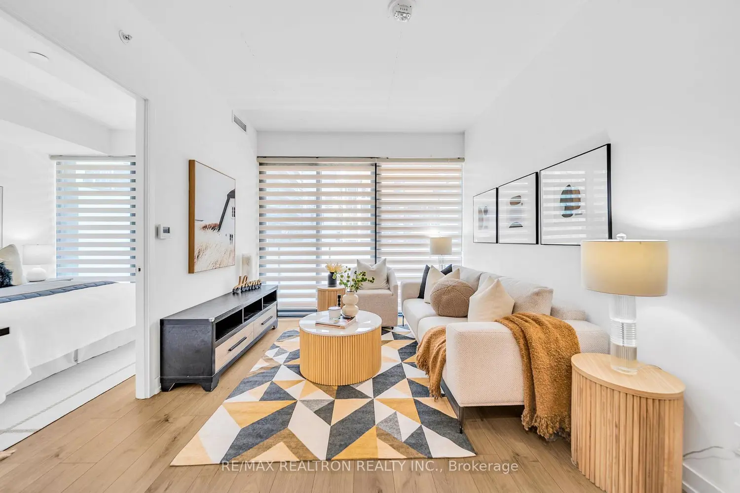161 Roehampton Avenue 603