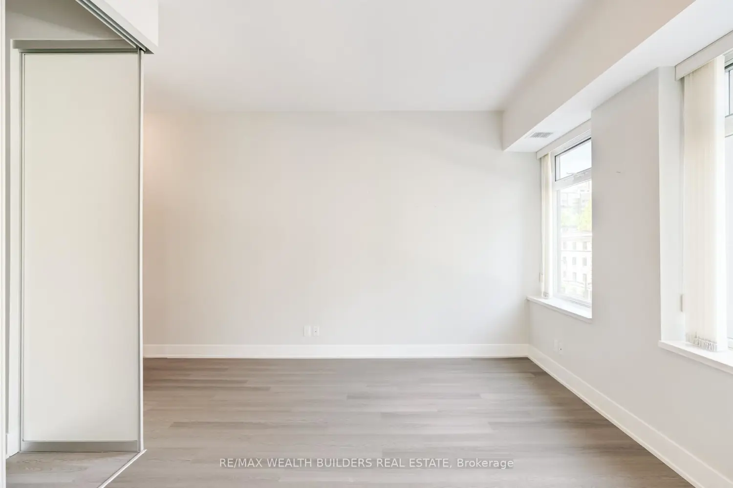Additional image 10 of 111 St Clair Avenue 328