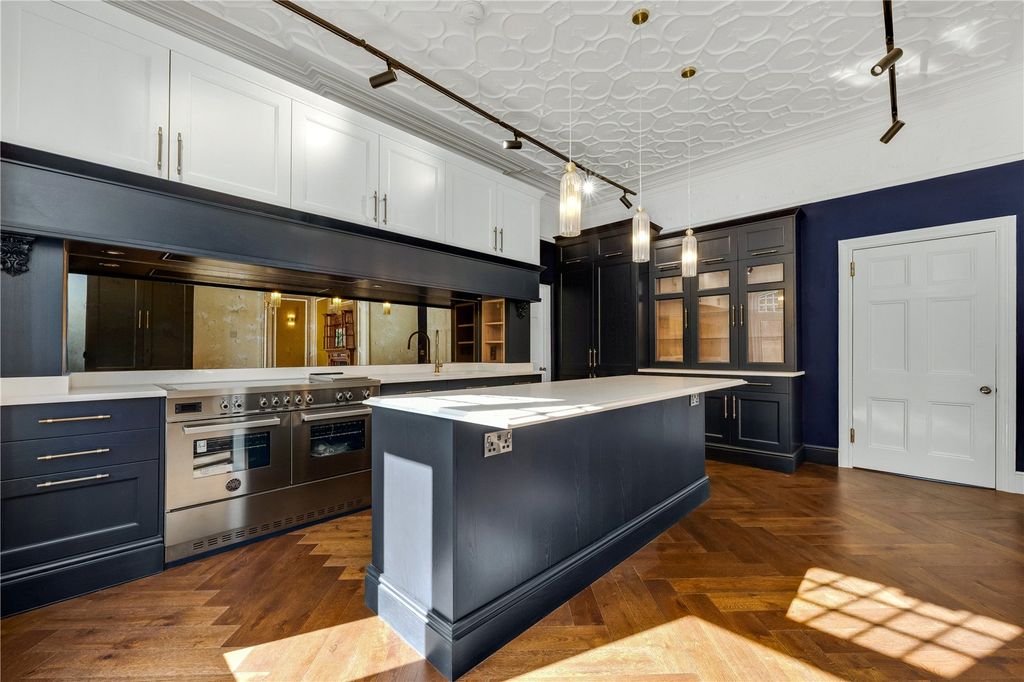 Additional image 6 of 6 bed detached house for saleBeauchamp Road, East Molesey, Surrey KT8