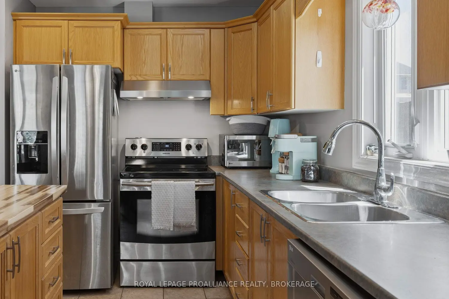 Additional image 10 of 225 Oak Street 2104
